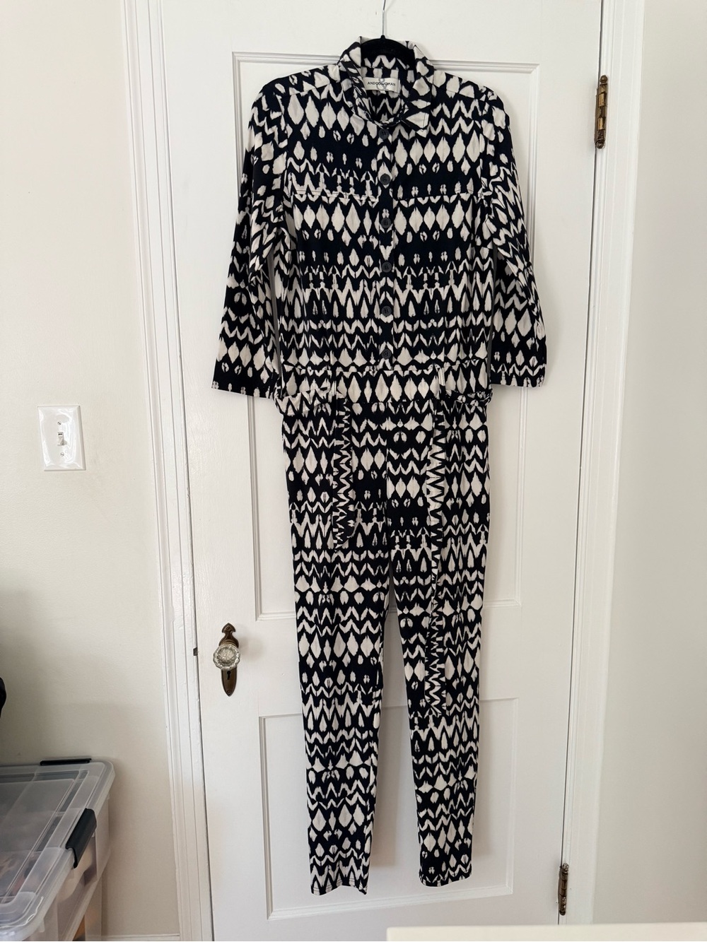 EUC - &COwomen jumpsuit in geometric black and white print - size US 8